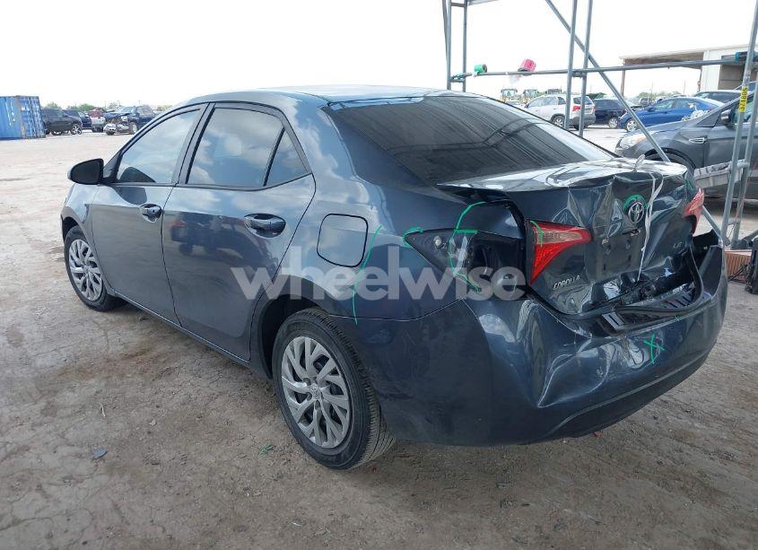 Photo 3 of 2019 Toyota Corolla LE (VIN 5YFBURHE7KP893892)
