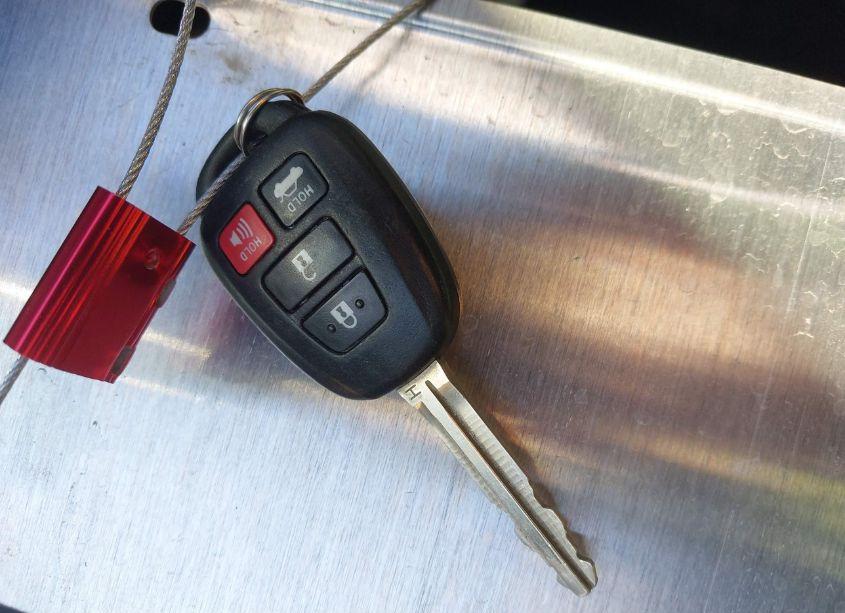 Photo 11 of 2019 Toyota Corolla LE (VIN 5YFBURHE7KP899031)