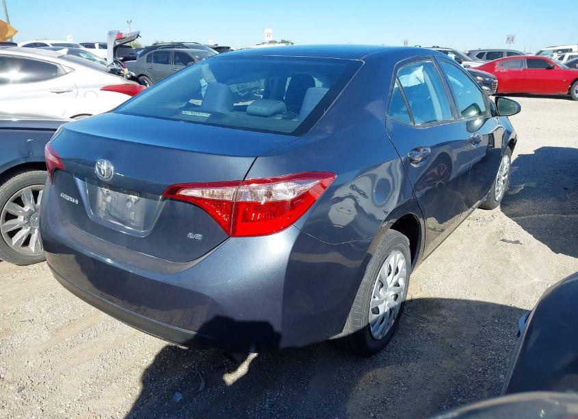 Photo 4 of 2019 Toyota Corolla LE (VIN 5YFBURHE7KP899031)