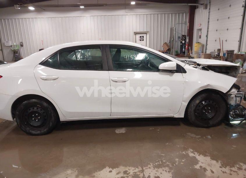 Photo 13 of 2019 Toyota Corolla LE (VIN 5YFBURHE7KP904275)