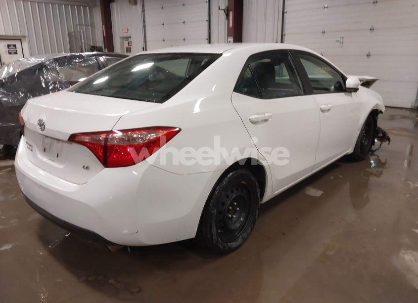 Photo 4 of 2019 Toyota Corolla LE (VIN 5YFBURHE7KP904275)