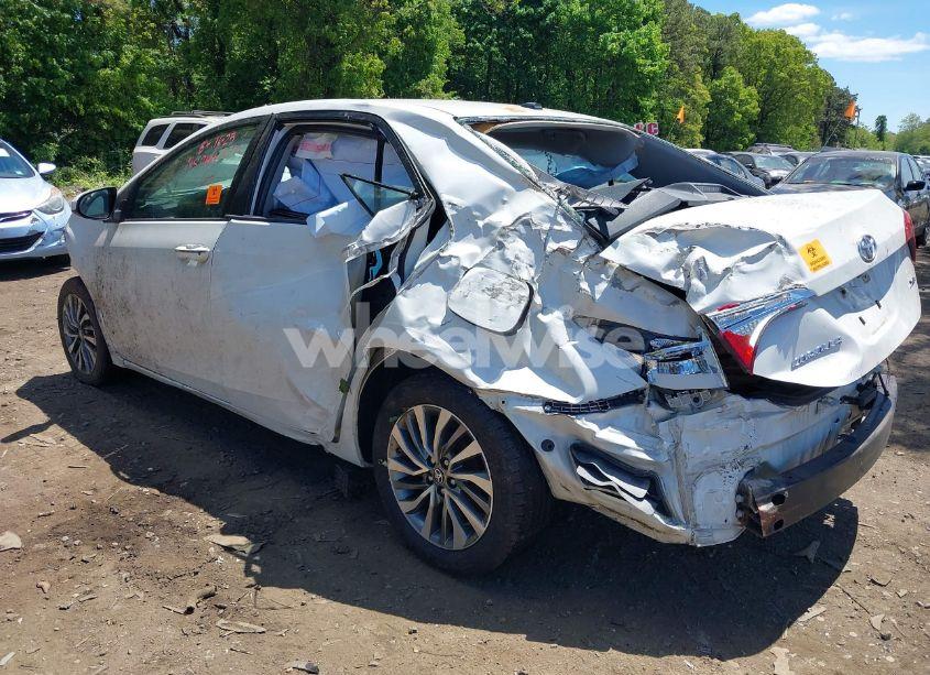 Photo 6 of 2019 Toyota Corolla XLE (VIN 5YFBURHE7KP904888)