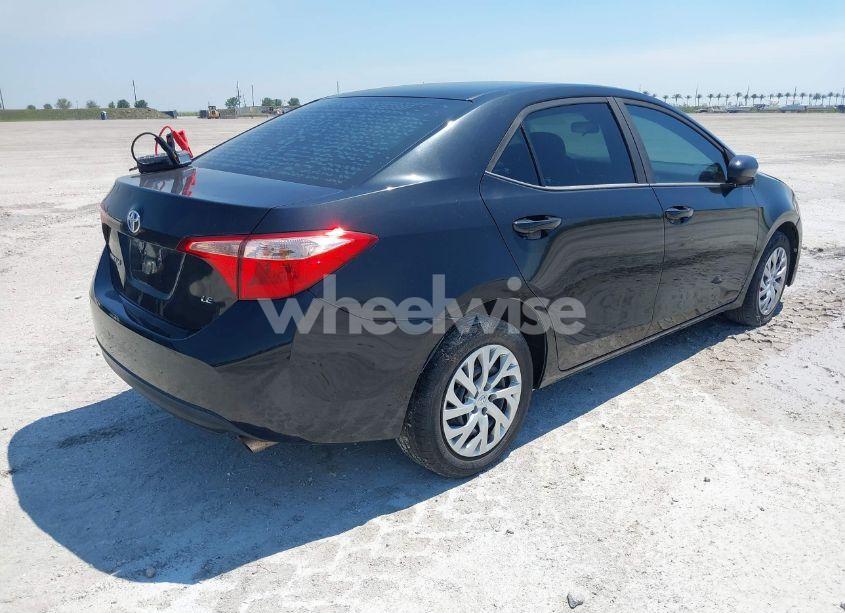 Photo 4 of 2019 Toyota Corolla LE (VIN 5YFBURHE7KP938152)
