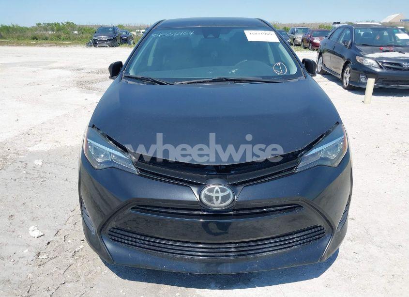 Photo 6 of 2019 Toyota Corolla LE (VIN 5YFBURHE7KP938152)