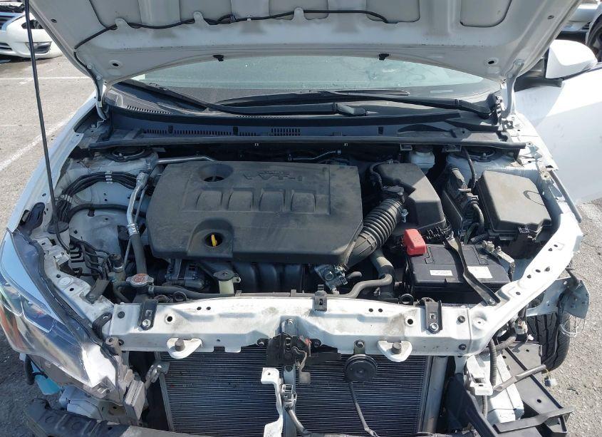 Photo 10 of 2019 Toyota Corolla SE (VIN 5YFBURHE7KP944453)