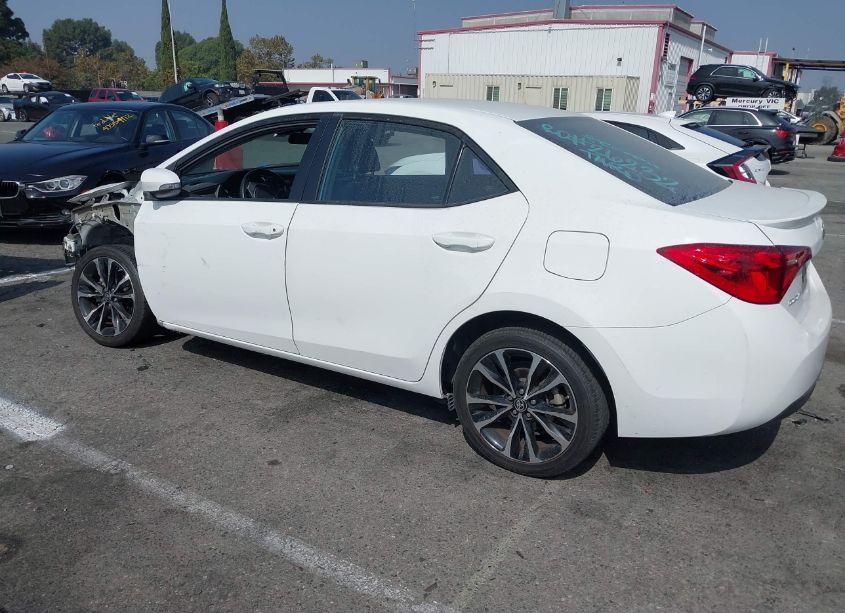 Photo 15 of 2019 Toyota Corolla SE (VIN 5YFBURHE7KP944453)