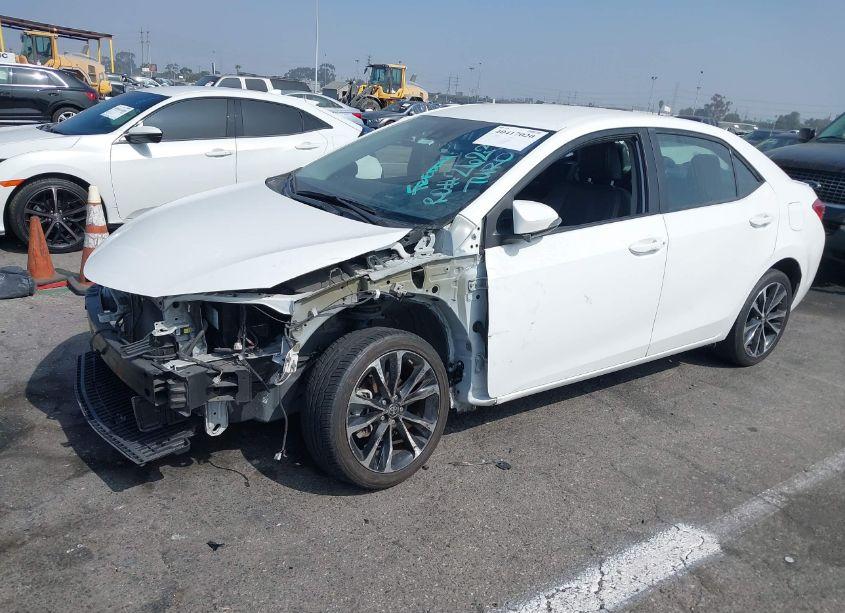 Photo 2 of 2019 Toyota Corolla SE (VIN 5YFBURHE7KP944453)