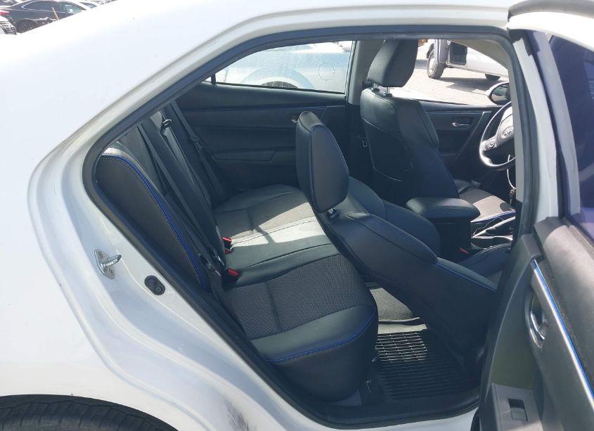 Photo 8 of 2019 Toyota Corolla SE (VIN 5YFBURHE7KP944453)