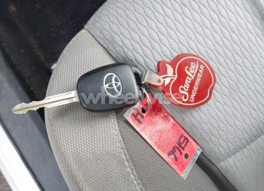 Photo 11 of 2019 Toyota Corolla LE (VIN 5YFBURHE7KP948745)