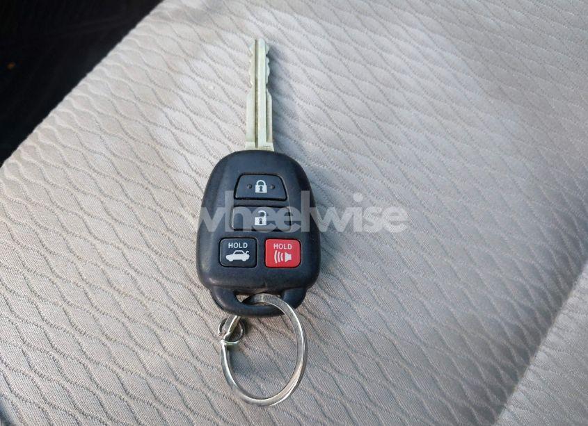 Photo 11 of 2019 Toyota Corolla LE (VIN 5YFBURHE7KP948955)