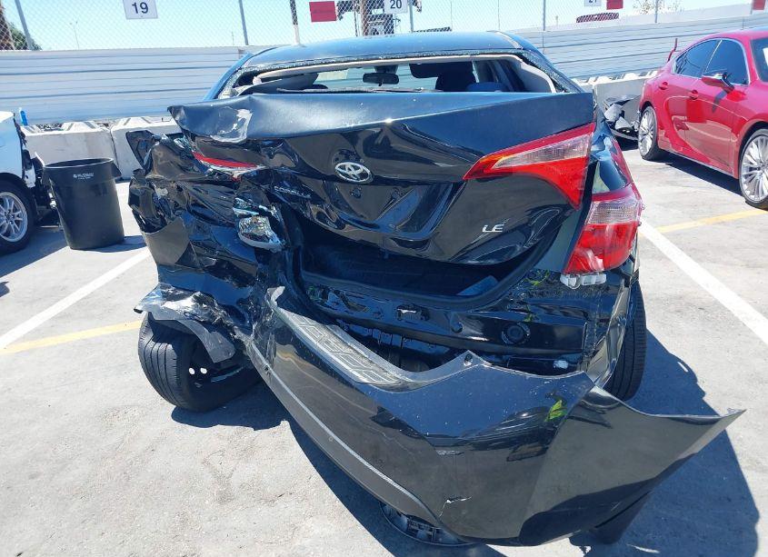 Photo 17 of 2019 Toyota Corolla LE (VIN 5YFBURHE7KP949281)