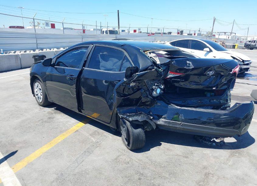 Photo 3 of 2019 Toyota Corolla LE (VIN 5YFBURHE7KP949281)