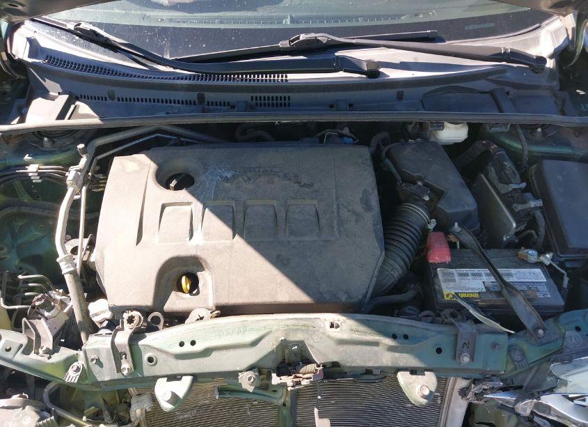 Photo 10 of 2014 Toyota Corolla LE PLUS (VIN 5YFBURHE8EP015375)