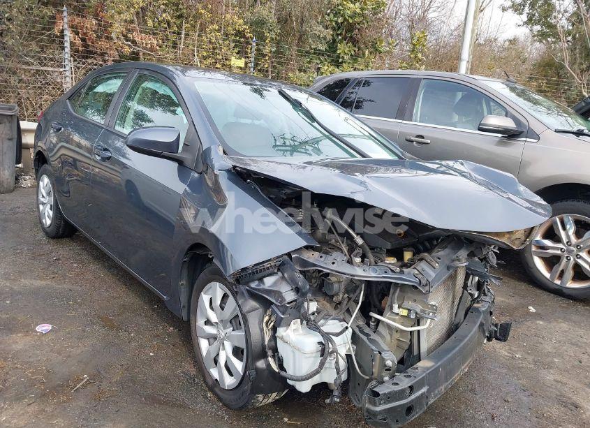 2014 Toyota Corolla LE (VIN 5YFBURHE8EP035626) main photo