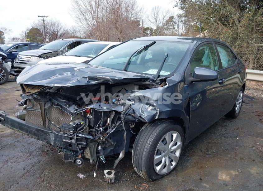 Photo 2 of 2014 Toyota Corolla LE (VIN 5YFBURHE8EP035626)