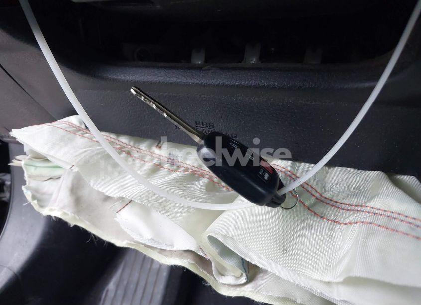 Photo 11 of 2014 Toyota Corolla LE (VIN 5YFBURHE8EP062308)