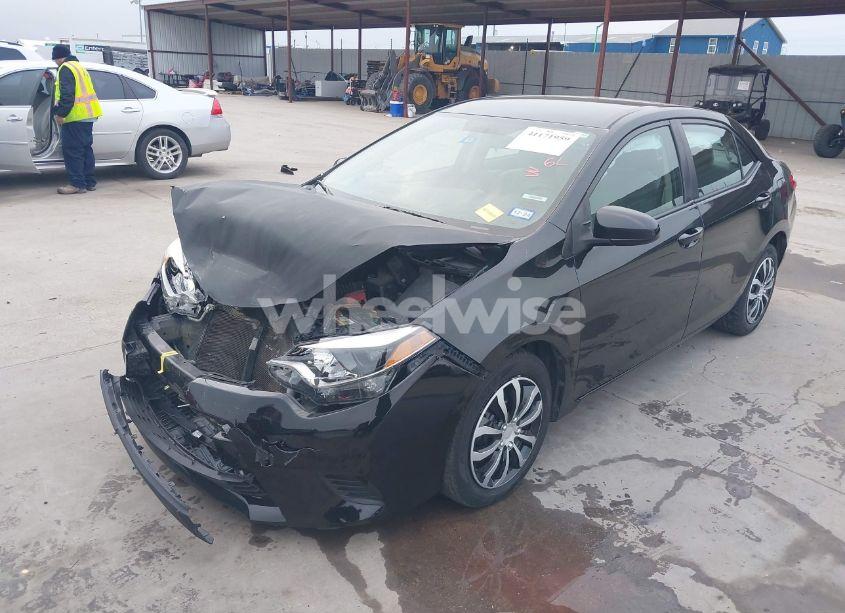 Photo 2 of 2014 Toyota Corolla LE (VIN 5YFBURHE8EP062308)