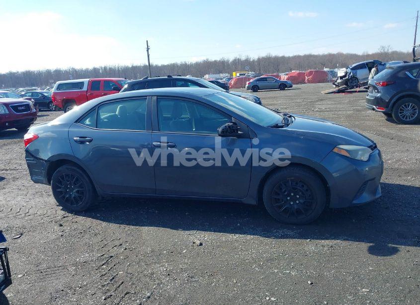 Photo 13 of 2014 Toyota Corolla LE (VIN 5YFBURHE8EP064074)