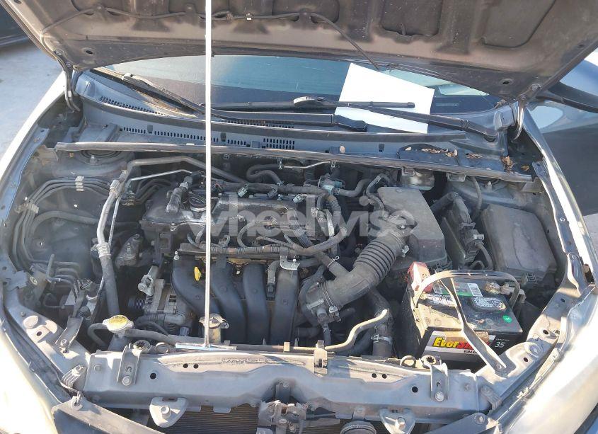 Photo 10 of 2014 Toyota Corolla LE (VIN 5YFBURHE8EP111801)