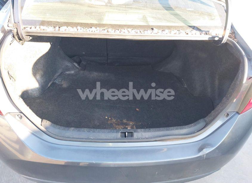 Photo 12 of 2014 Toyota Corolla LE (VIN 5YFBURHE8EP111801)