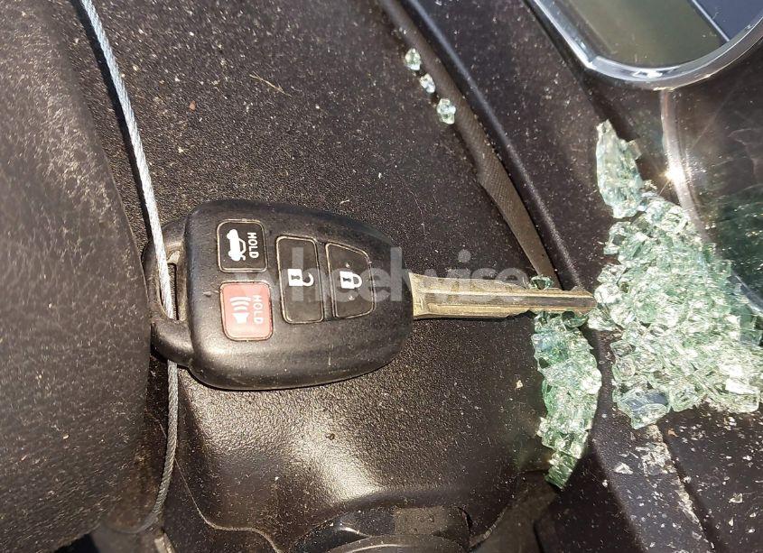 Photo 11 of 2014 Toyota Corolla LE (VIN 5YFBURHE8EP134236)