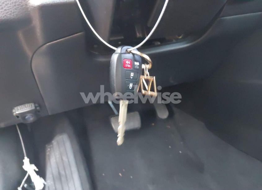 Photo 11 of 2014 Toyota Corolla S PLUS (VIN 5YFBURHE8EP162456)