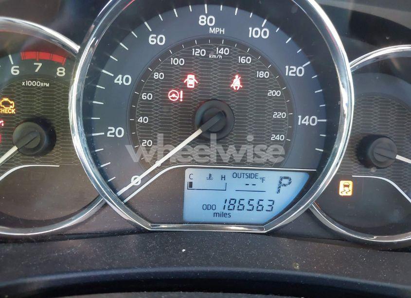 Photo 15 of 2014 Toyota Corolla LE (VIN 5YFBURHE8EP176275)