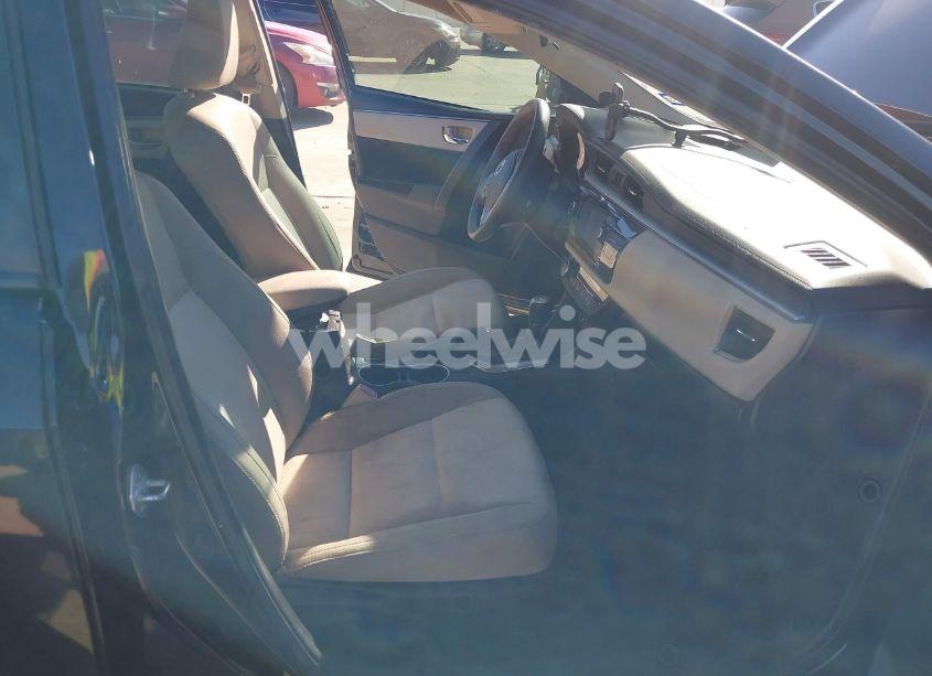 Photo 5 of 2014 Toyota Corolla LE (VIN 5YFBURHE8EP176275)