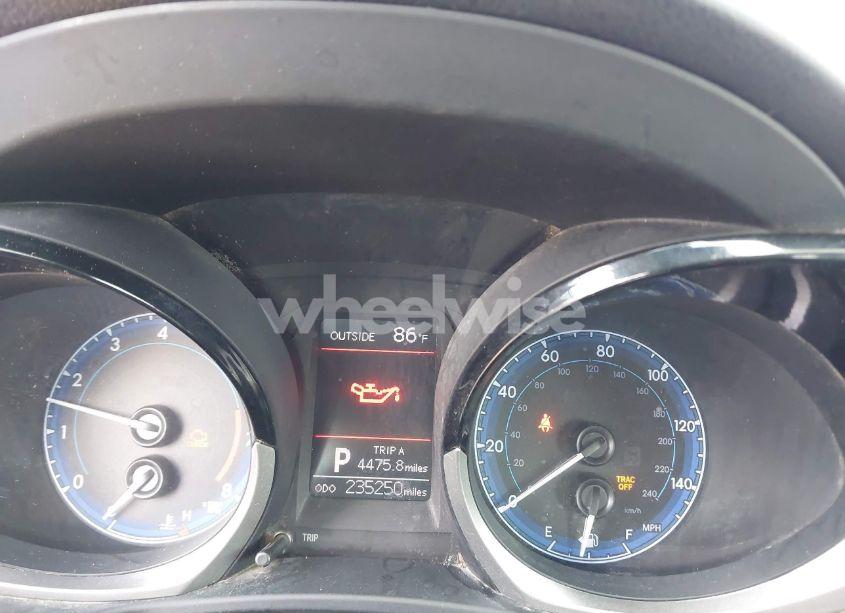 Photo 7 of 2015 Toyota Corolla S PLUS (VIN 5YFBURHE8FP179677)