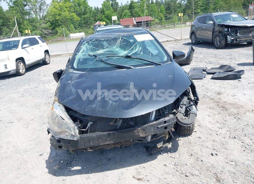 Photo 13 of 2015 Toyota Corolla LE (VIN 5YFBURHE8FP182353)