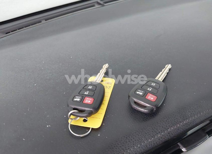 Photo 11 of 2015 Toyota Corolla S PLUS (VIN 5YFBURHE8FP189237)