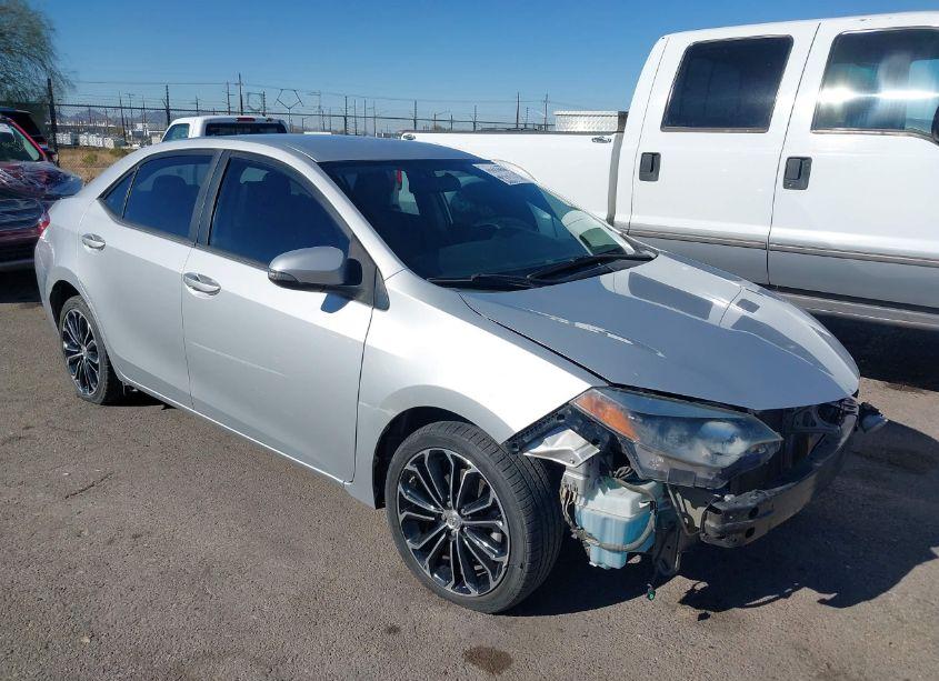 2015 Toyota Corolla S PLUS (VIN 5YFBURHE8FP191814) main photo
