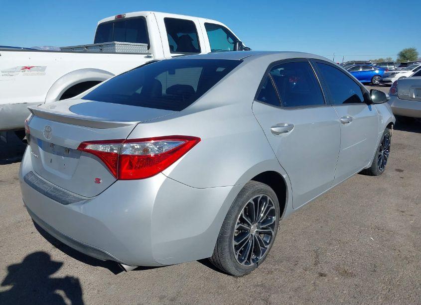 Photo 4 of 2015 Toyota Corolla S PLUS (VIN 5YFBURHE8FP191814)