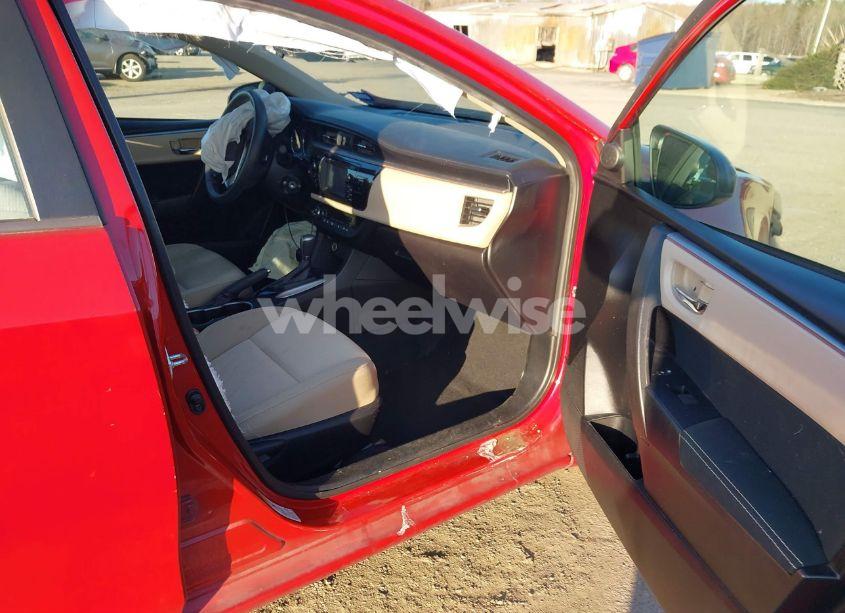 Photo 5 of 2015 Toyota Corolla LE (VIN 5YFBURHE8FP197578)