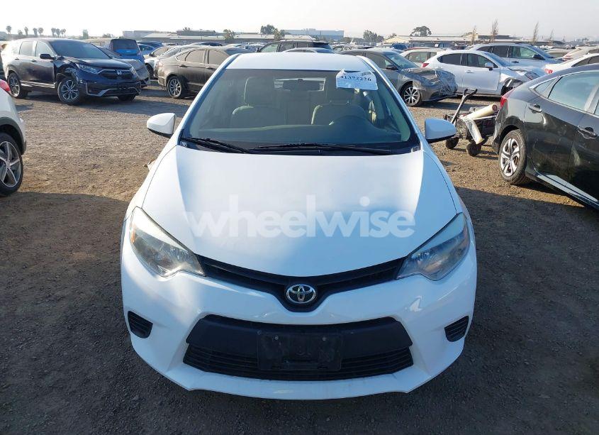Photo 13 of 2015 Toyota Corolla LE (VIN 5YFBURHE8FP203721)