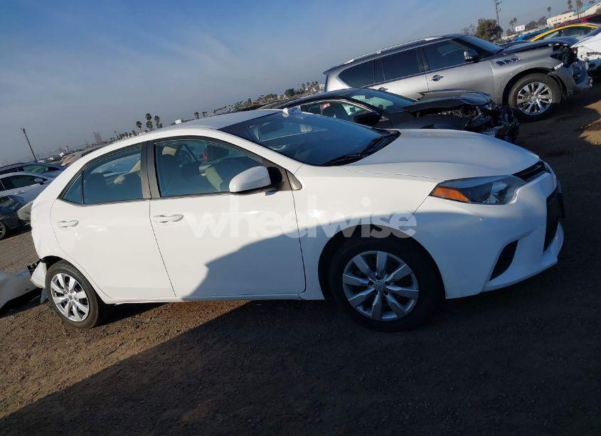 Photo 14 of 2015 Toyota Corolla LE (VIN 5YFBURHE8FP203721)