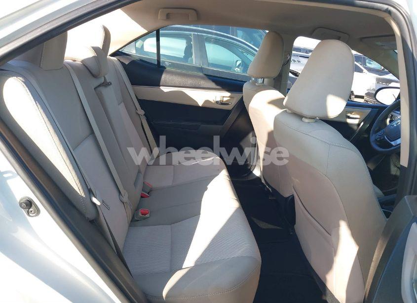 Photo 8 of 2015 Toyota Corolla LE (VIN 5YFBURHE8FP203721)