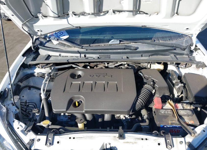 Photo 10 of 2015 Toyota Corolla L (VIN 5YFBURHE8FP230112)