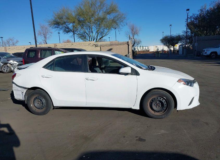 Photo 13 of 2015 Toyota Corolla L (VIN 5YFBURHE8FP230112)