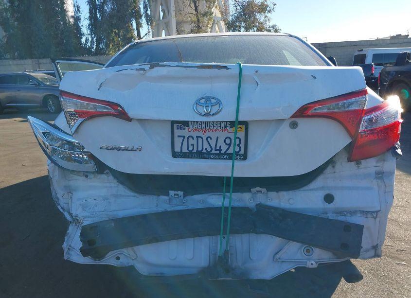 Photo 6 of 2015 Toyota Corolla L (VIN 5YFBURHE8FP230112)