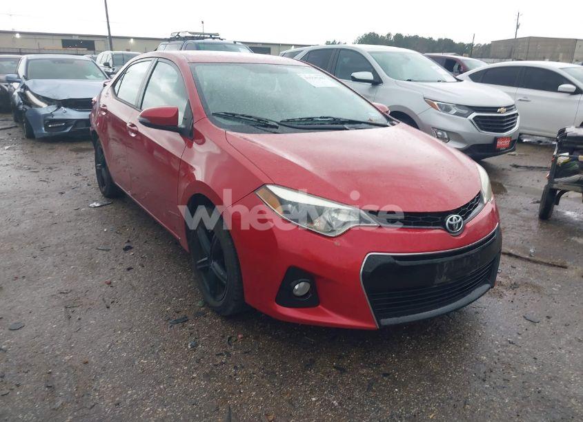 2015 Toyota Corolla S PLUS (VIN 5YFBURHE8FP232359) main photo