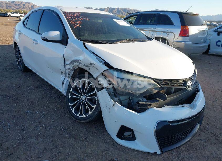 2015 Toyota Corolla S PLUS (VIN 5YFBURHE8FP236878) main photo