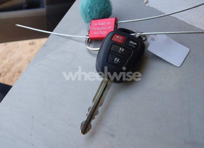 Photo 11 of 2015 Toyota Corolla S PLUS (VIN 5YFBURHE8FP236878)