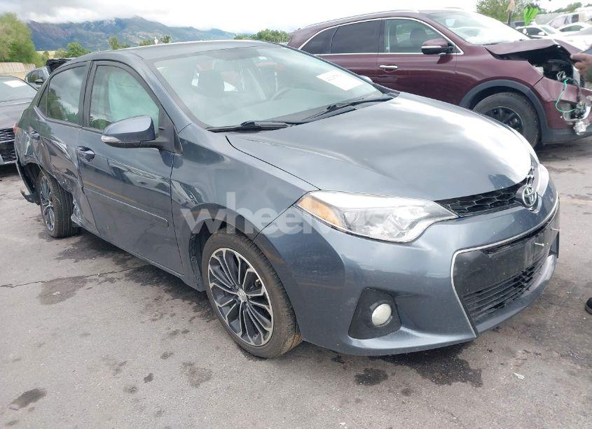 2015 Toyota Corolla S PLUS (VIN 5YFBURHE8FP239375) main photo