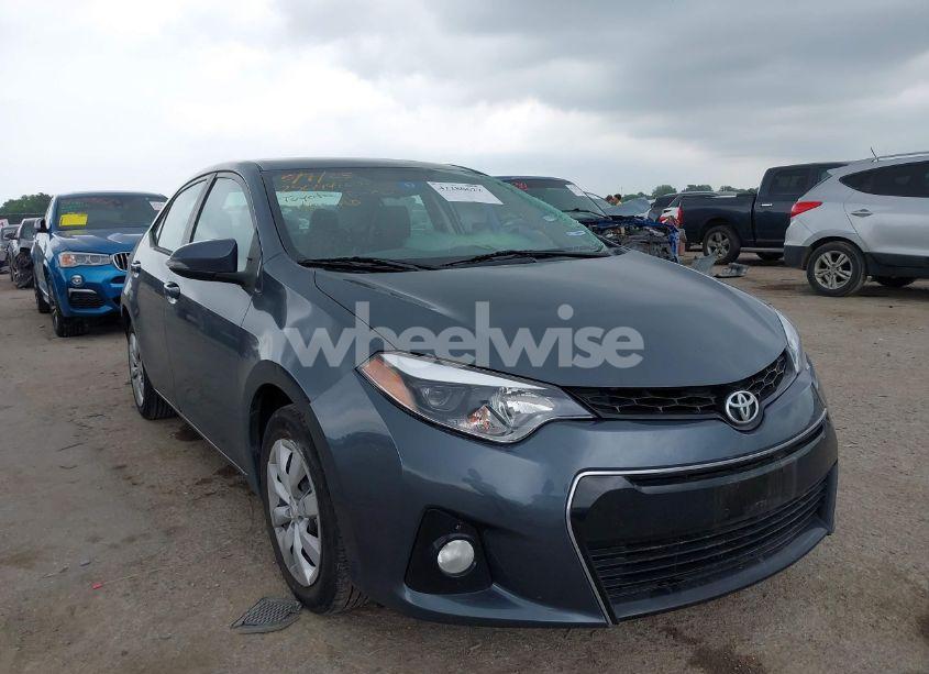 2015 Toyota Corolla S (VIN 5YFBURHE8FP257438) main photo