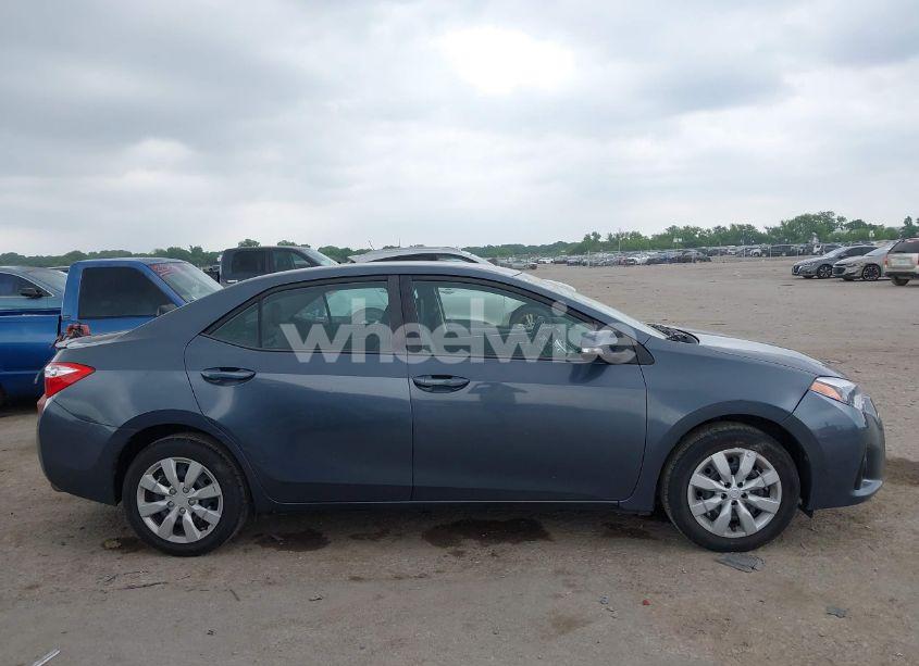 Photo 13 of 2015 Toyota Corolla S (VIN 5YFBURHE8FP257438)