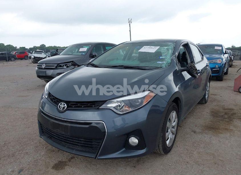 Photo 2 of 2015 Toyota Corolla S (VIN 5YFBURHE8FP257438)