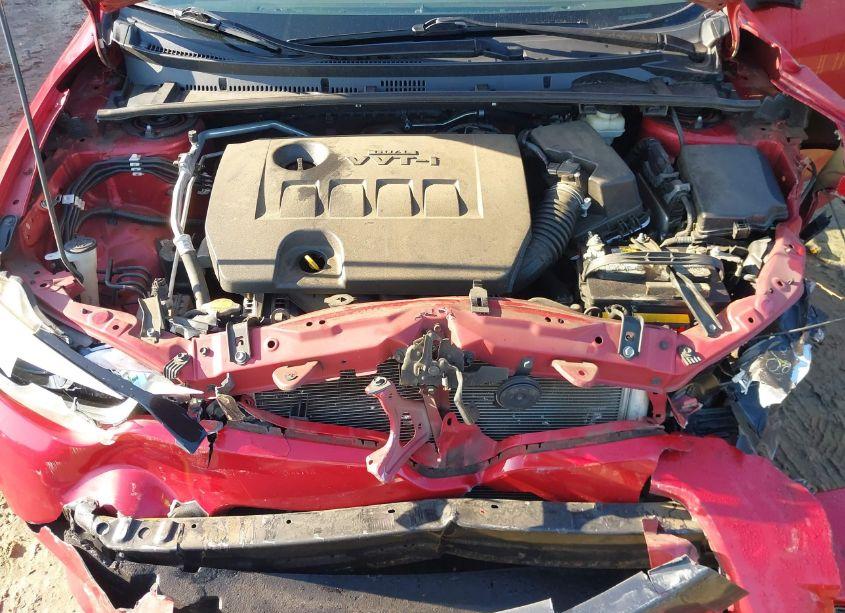 Photo 10 of 2015 Toyota Corolla LE (VIN 5YFBURHE8FP267743)