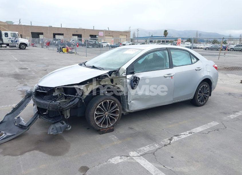 Photo 2 of 2015 Toyota Corolla S PLUS (VIN 5YFBURHE8FP274420)