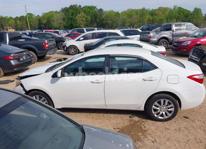 Photo 14 of 2015 Toyota Corolla LE (VIN 5YFBURHE8FP274935)